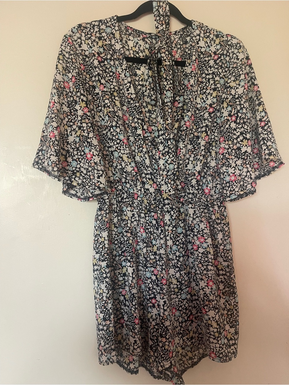 Floral V-Neck Women’s Romper jumper M